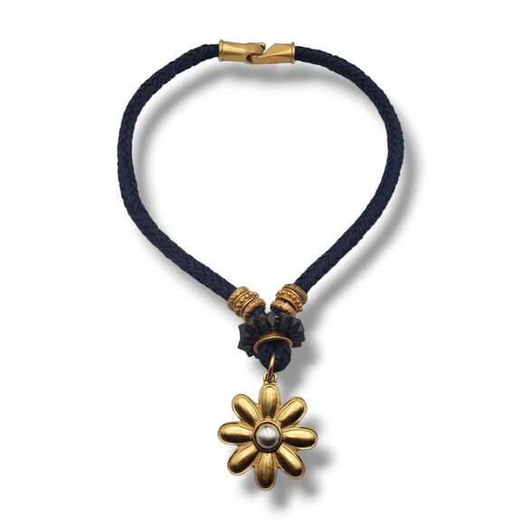 Pulcinno Black Corded Collar Necklace Matte Brushed Gold Tone Flower Pendant - Picture 1 of 11